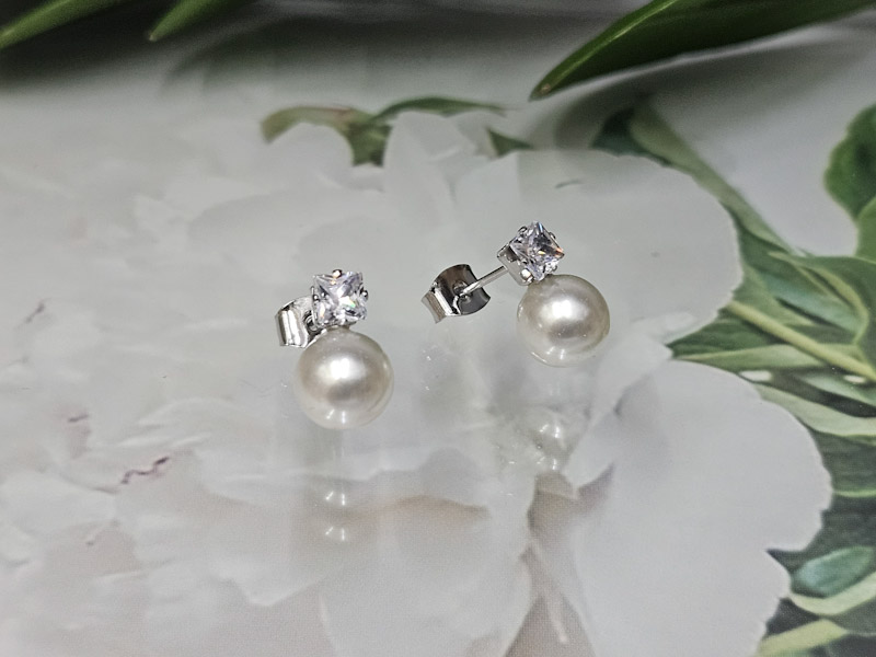 Серьги 1097004500147: цена 250 рублей.