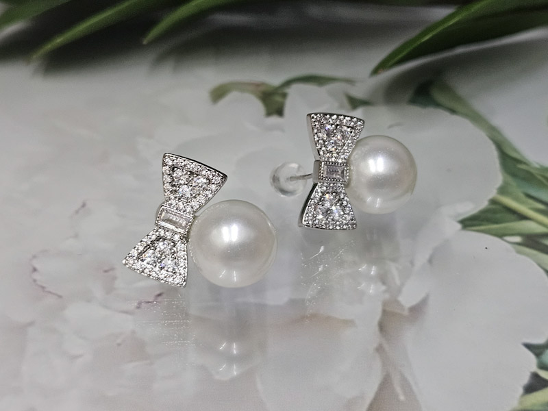 Серьги 2213004500027: цена 1230 рублей.