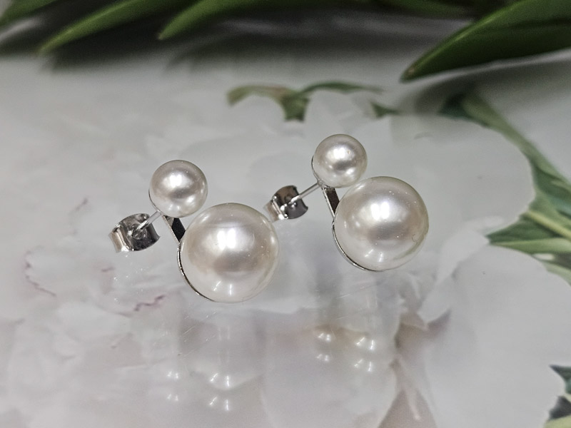 Серьги 1097004500116: цена 280 рублей.