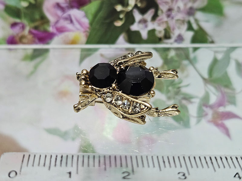 Брошь 1269006500016: цена 280 рублей.