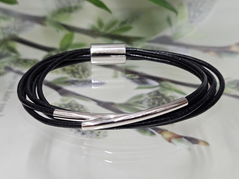 Браслет 2228006500029: цена 540 рублей.