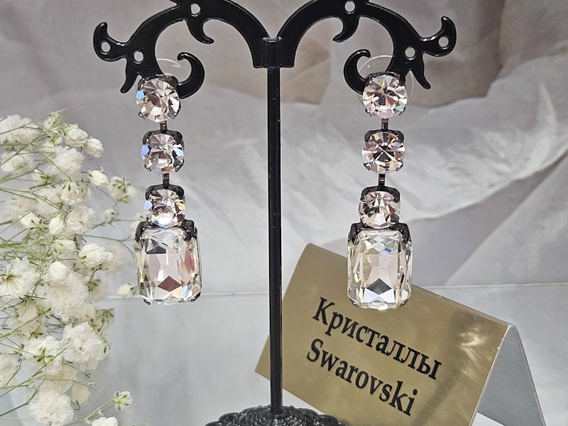 Серьги 1448002600344: цена 1310 рублей.